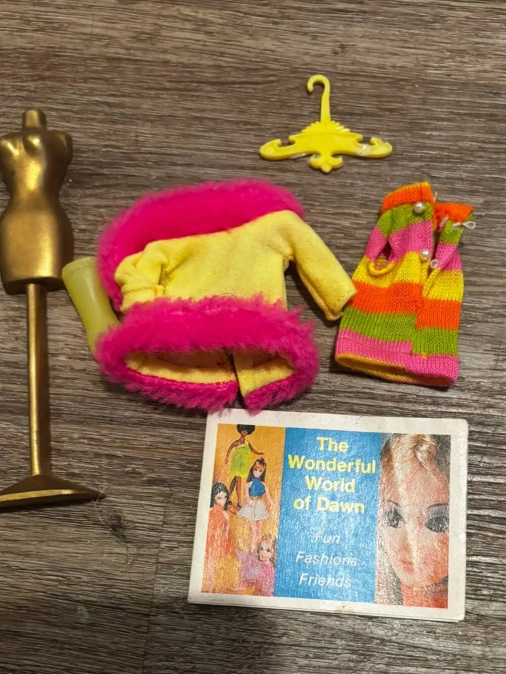 Topper Dawn Doll clothes Huggly Snuggly 821